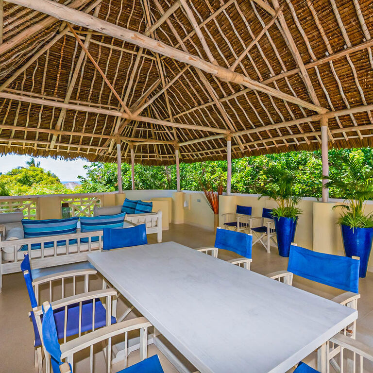 Luxury Three-bedroom Ocean Lodge