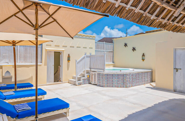 Luxury Four-bedroom Villa